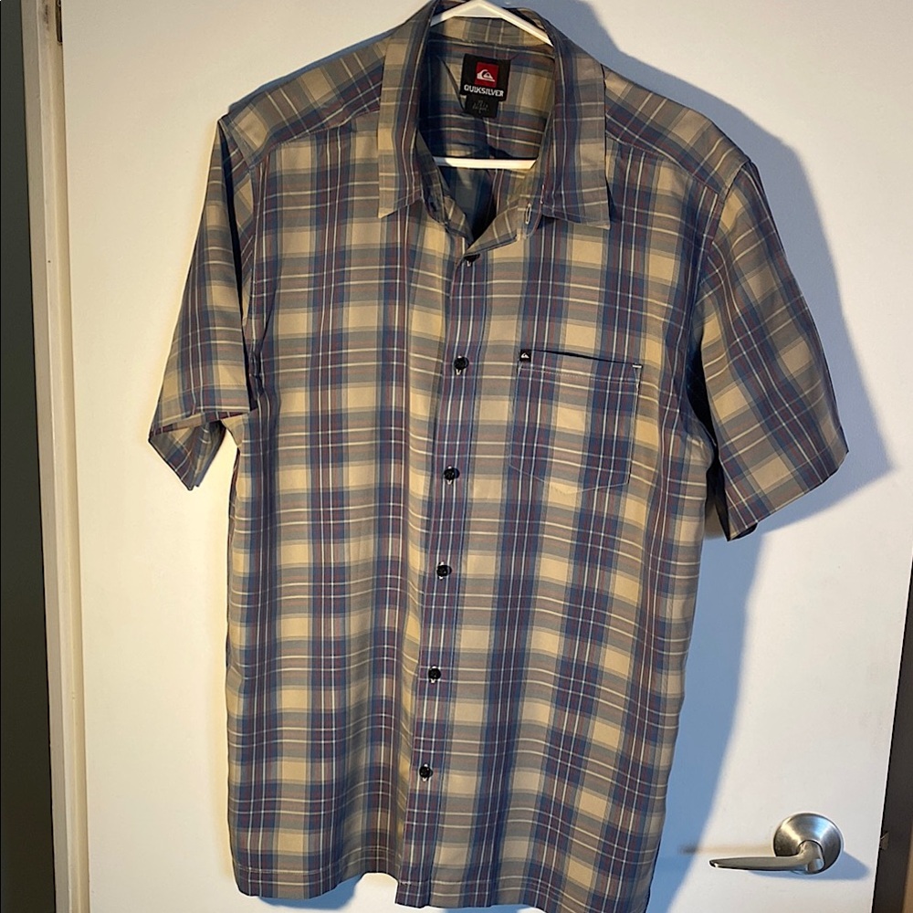 Quiksilver Blue and Cream Casual Button Down Shirt